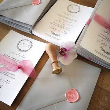 Poročna vabila - HAND DRAW LEAF WREATH.